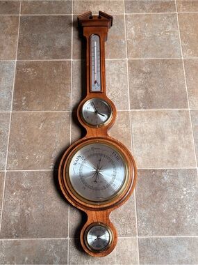 Howard Miller 612-718 Wall Weather Station Barometer Hygrometer Clock